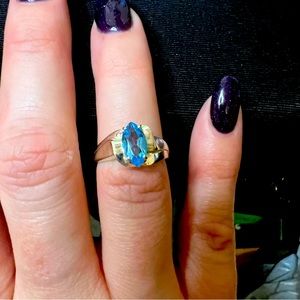 Vintage Blue topaz ring stamped 925 CNA. Size 5.5-5.75